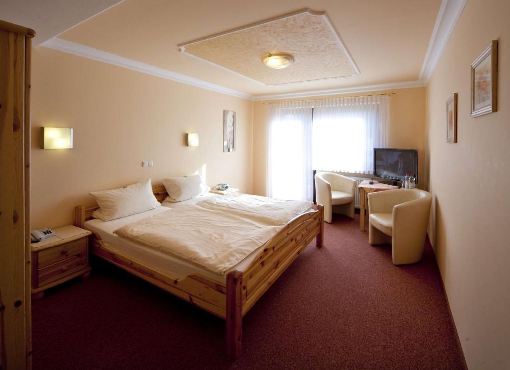 Landgasthof - Zum Stern 3* Linden (Neustadt (Aisch))